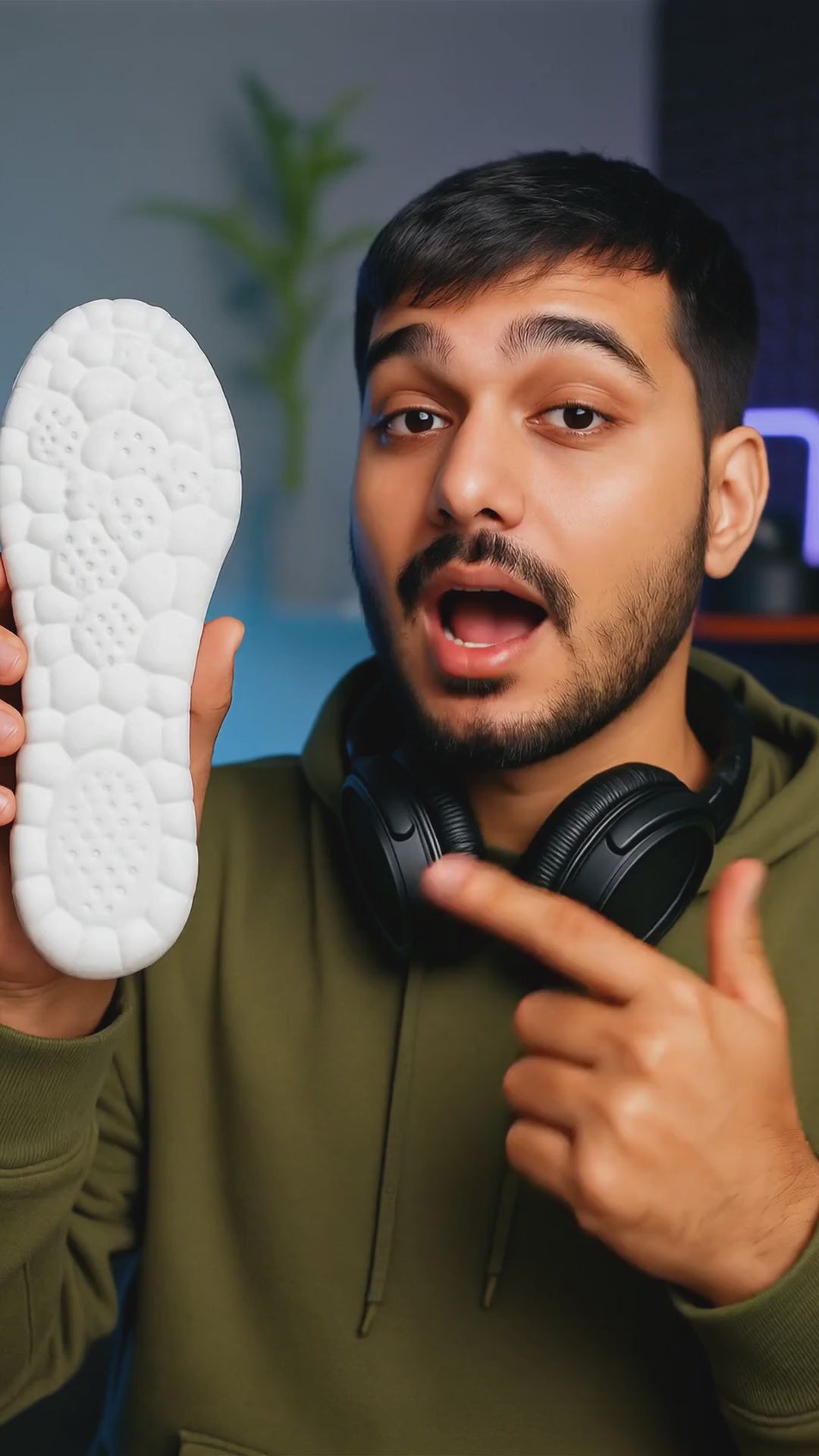 : 4D Cloud Insoles – Memory Foam Cushioning (Trim-to-Fit, Unisex)